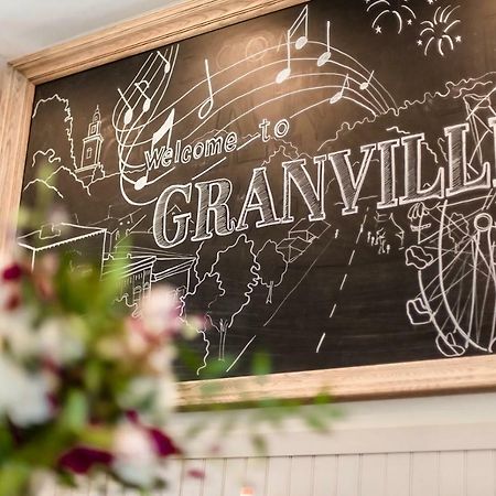 Studio 555 Granville المظهر الخارجي الصورة